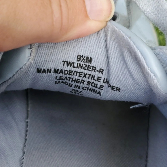 Hillfiger Womens Twlinzer Grey Lace Up Leather Sole Sneakers - Picture 6 of 11